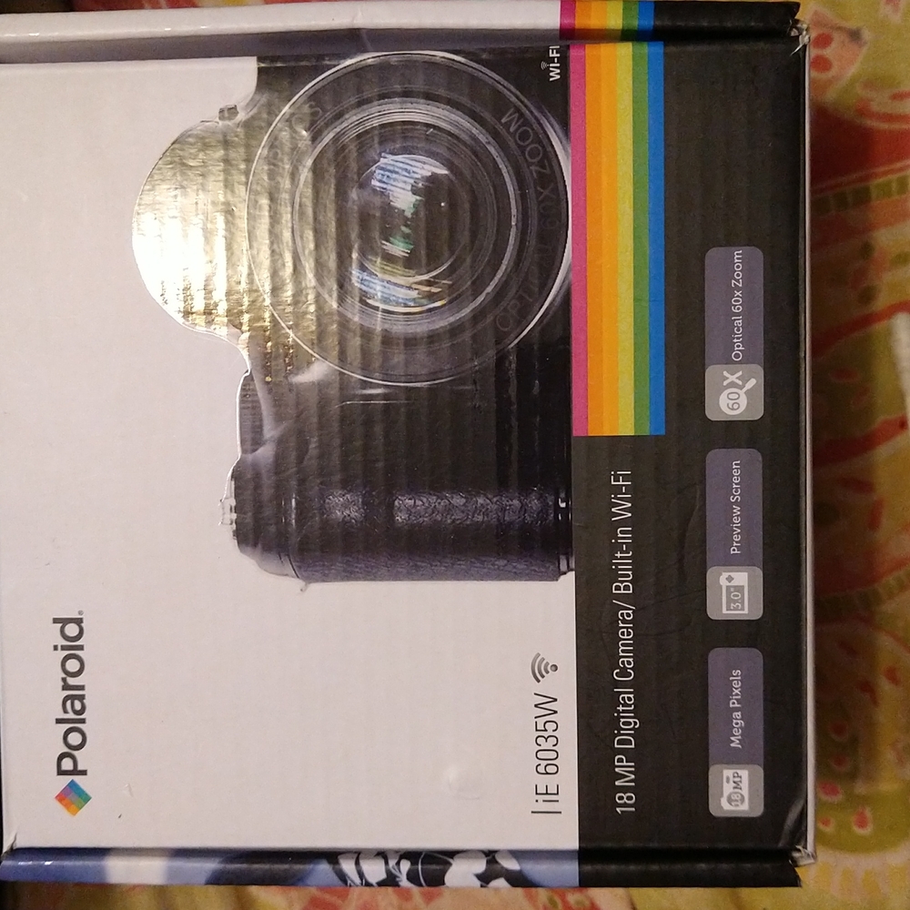 Polaroid 18 MP digital camera with built-in Wi-Fi, black